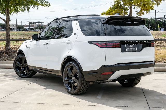 New 2026 Land Rover Discovery Limited Edition AWD/4WD image 11