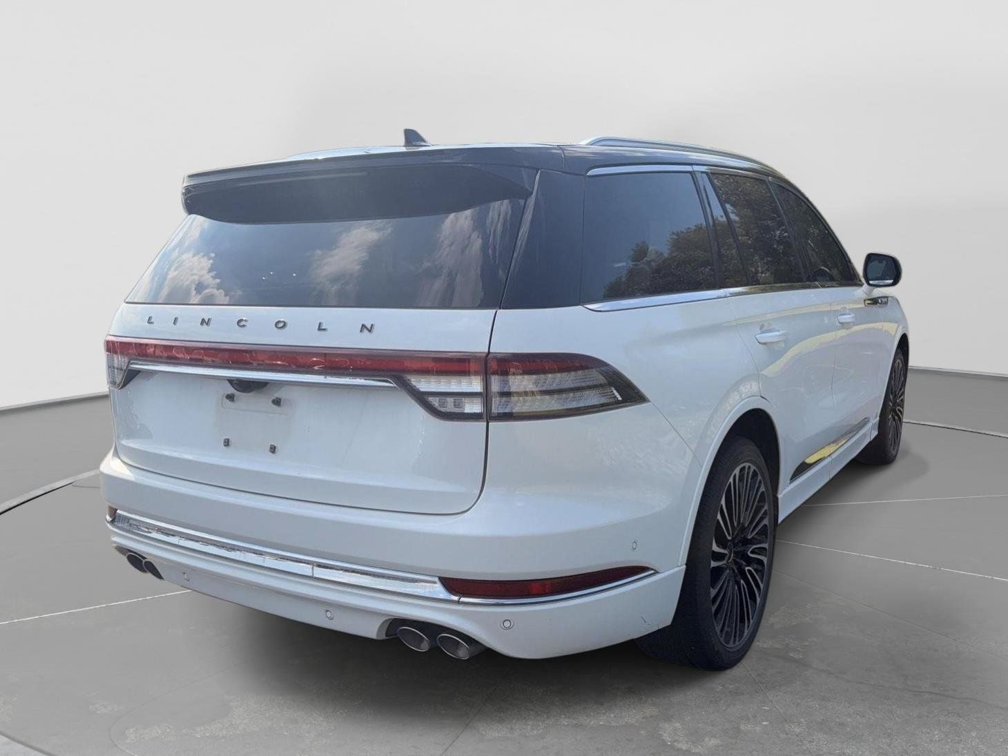 Used 2023 Lincoln Aviator Black Label w/ Dynamic Handling Package AWD/4WD image 3