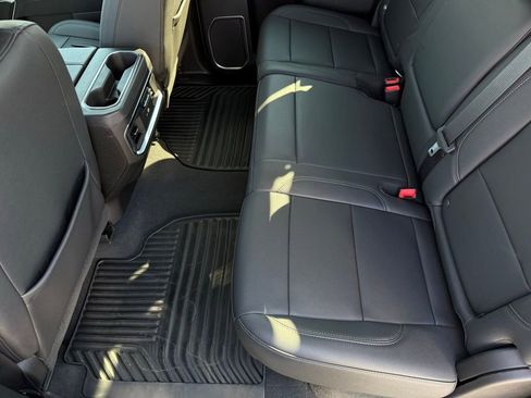 Used 2024 Chevrolet Silverado 2500 LTZ w/ LTZ Convenience Package image 12