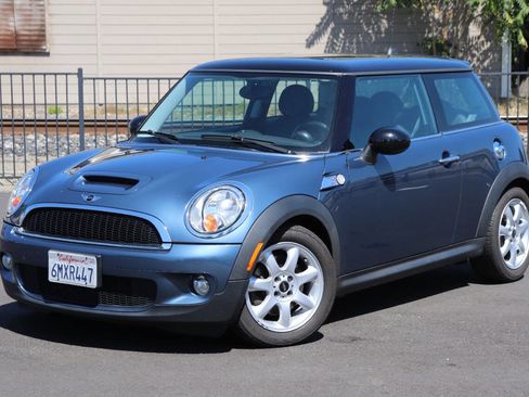 Used 2010 MINI Cooper S FWD image 4