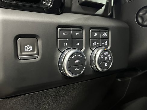 Certified 2024 GMC Sierra 1500 AT4 w/ Technology Package image 13