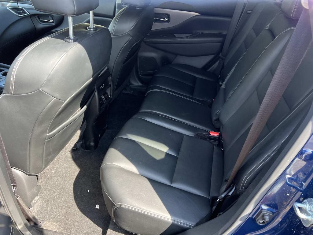 Used 2022 Nissan Murano SV AWD/4WD image 11