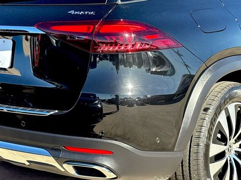 Used 2025 Mercedes-Benz GLE 450 4MATIC image 5