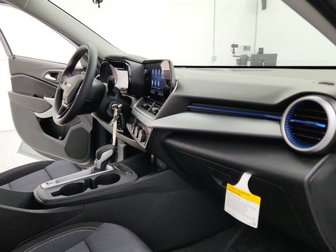 New 2026 Chevrolet Trax LS w/ Driver Confidence Package image 53