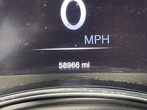 Used 2021 Jeep Grand Cherokee Laredo image 26