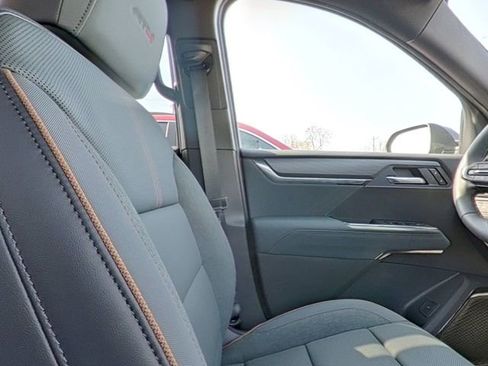 New 2026 GMC Acadia AT4 w/ Super Cruise Package AWD/4WD image 30