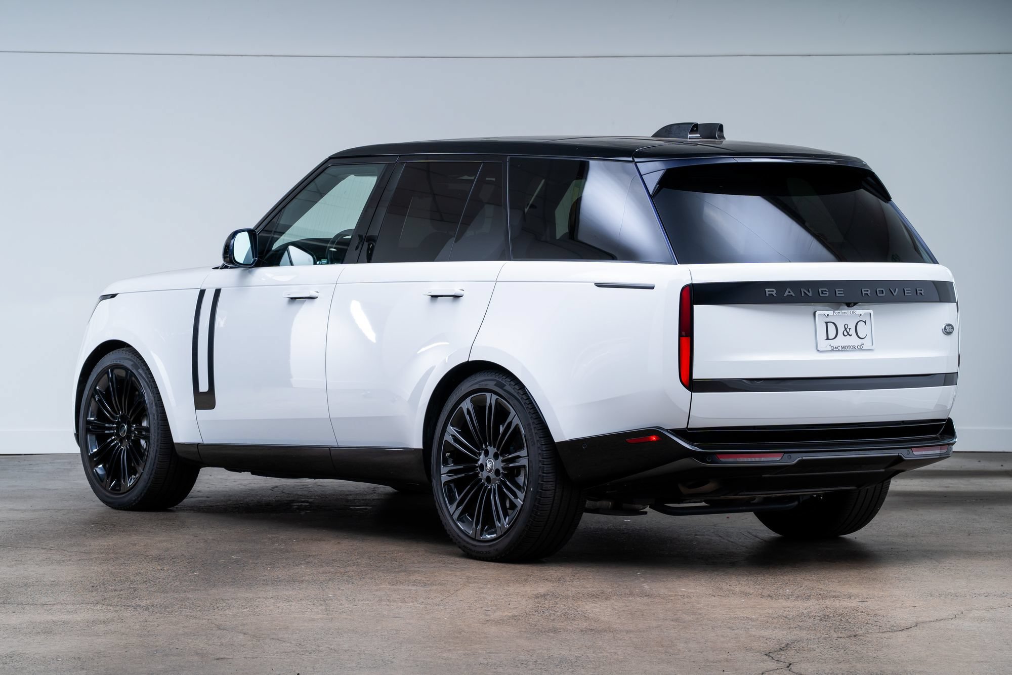 Used 2022 Land Rover Range Rover SE AWD/4WD image 5