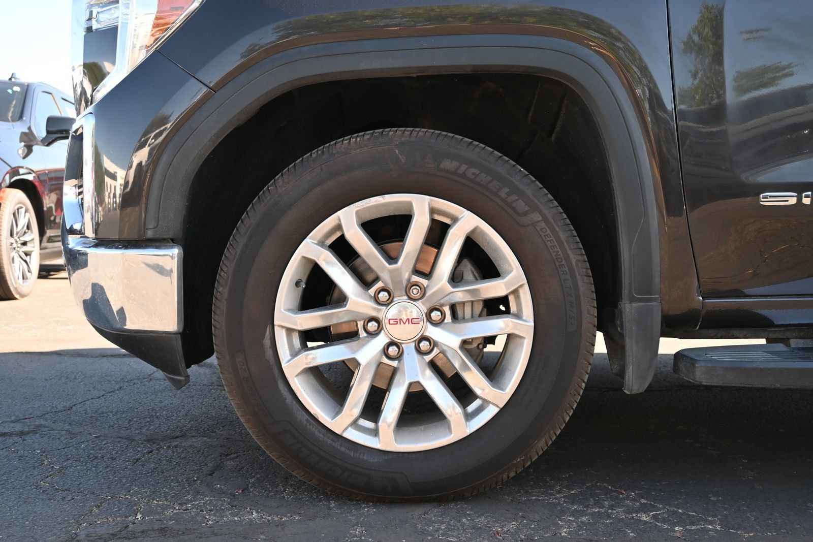 Used 2022 GMC Sierra 1500 SLT AWD/4WD image 28