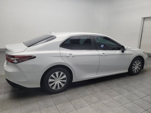 Used 2022 Toyota Camry LE w/ Cold Weather Package image 10
