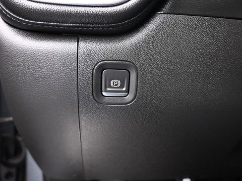 Used 2019 Chevrolet Silverado 1500 RST image 29