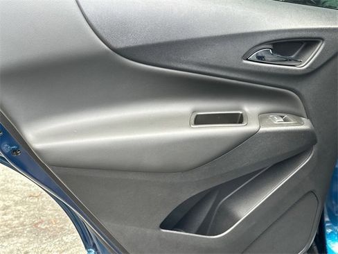 Used 2021 Chevrolet Equinox LT image 12