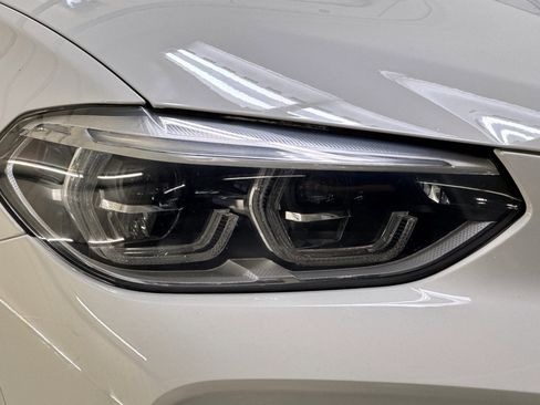 Used 2019 BMW X4 M40i w/ Executive Package image 10