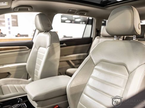 Used 2019 Volkswagen Atlas SEL Premium image 17