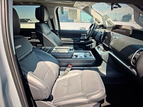 Used 2026 Ford Expedition Max Platinum w/ Driver's Package AWD/4WD image 11