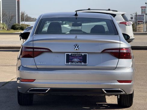 Used 2020 Volkswagen Jetta R-Line image 5