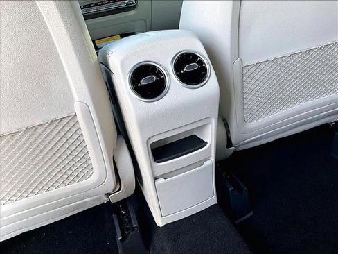 New 2026 Mercedes-Benz GLB 250 image 19