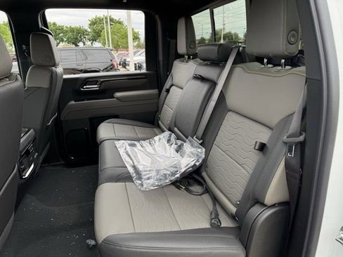 New 2026 Chevrolet Silverado 2500 ZR2 AWD/4WD image 23