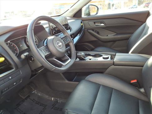 Used 2023 Nissan Rogue SL w/ SL Premium Package image 13