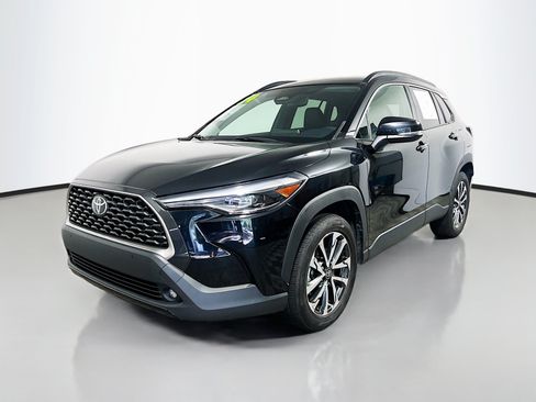 Used 2024 Toyota Corolla Cross XLE FWD image 10