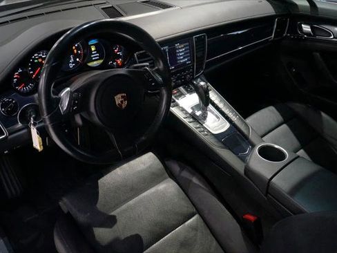 Used 2011 Porsche Panamera 4 image 10