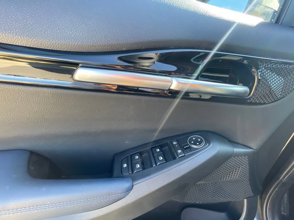 Certified 2025 Kia Seltos S AWD/4WD image 12