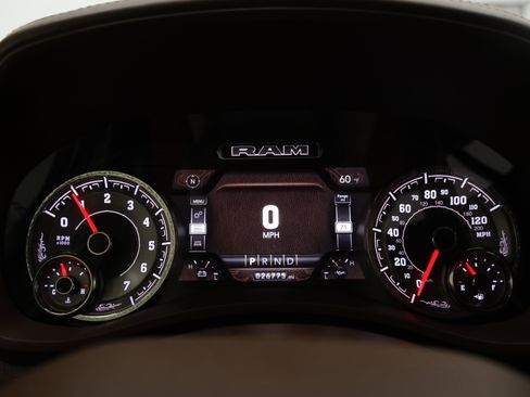 Used 2022 RAM 2500 Limited AWD/4WD image 10