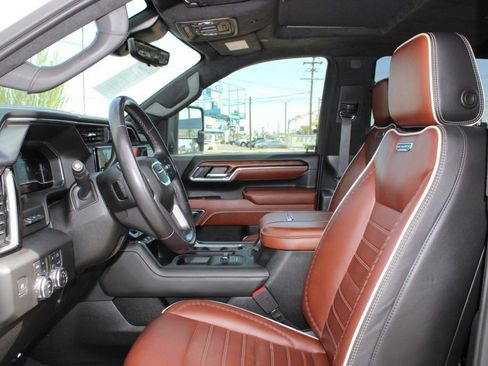 Used 2024 GMC Sierra 2500 Denali Ultimate image 13