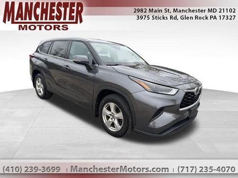 Used 2022 Toyota Highlander L AWD/4WD image 1