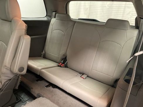 Used 2015 GMC Acadia SLT w/ Technology Package image 21