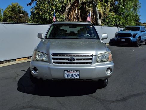 Used 2002 Toyota Highlander 4WD V6 image 2