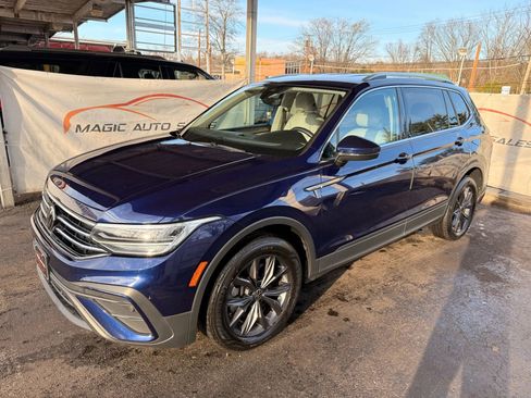 Used 2022 Volkswagen Tiguan SE image 8