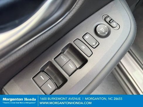 Used 2024 Honda HR-V LX image 15