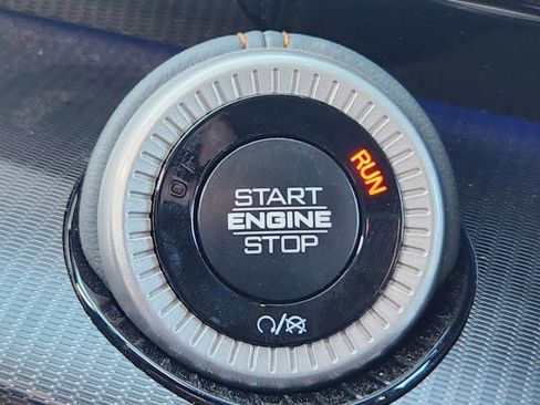 New 2024 Jeep Grand Wagoneer Series III w/ HD Trailer Tow Package image 31