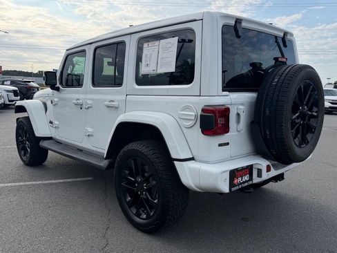 Used 2021 Jeep Wrangler Unlimited Sahara AWD/4WD image 5