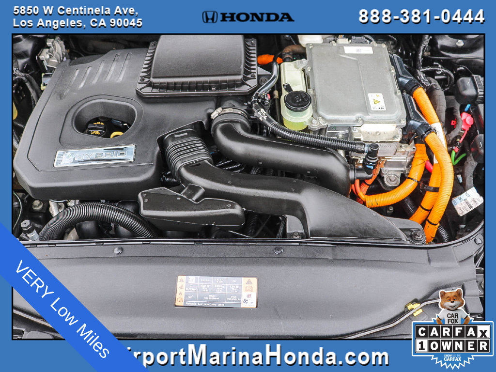 Used 2020 Ford Fusion SE FWD image 14