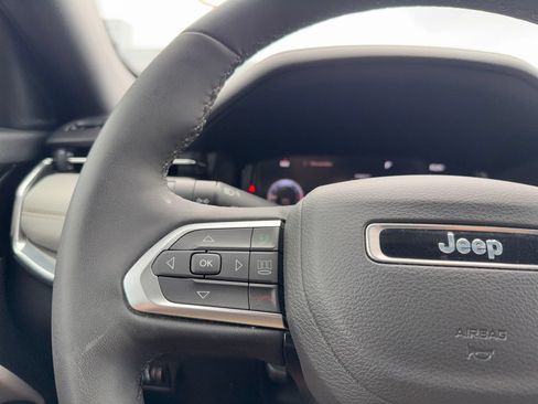 Used 2023 Jeep Compass Limited w/ Elite Group AWD/4WD image 15