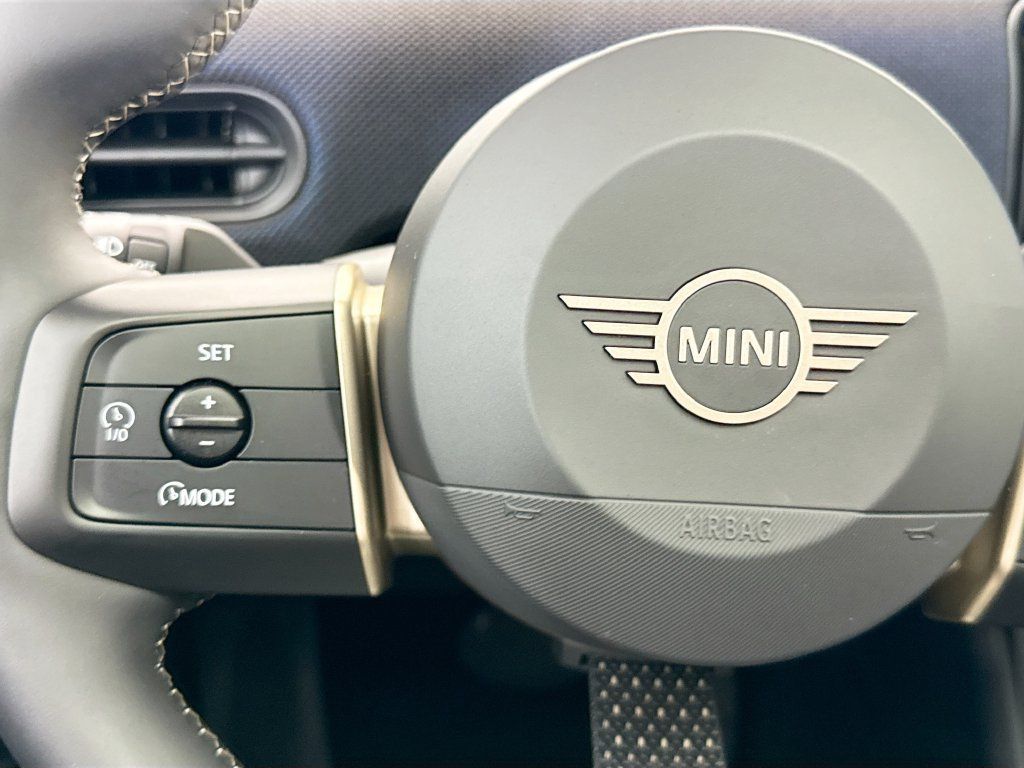 Used 2025 MINI Cooper S FWD image 11