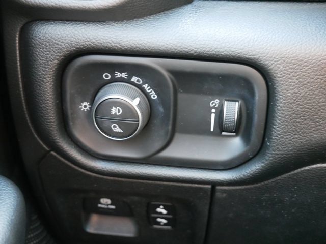 Used 2020 RAM 1500 Big Horn AWD/4WD image 25