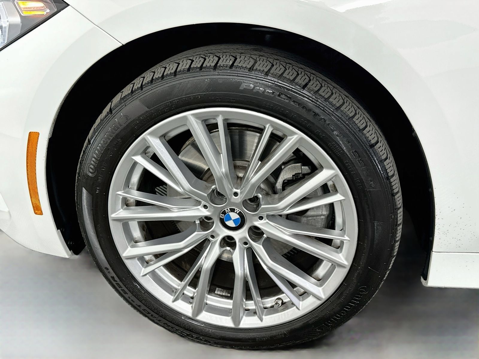 Used 2024 BMW 330i xDrive Sedan w/ Premium Package AWD/4WD image 32