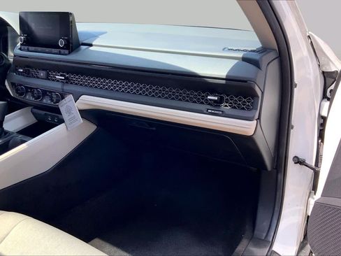 Used 2024 Honda Accord EX image 19