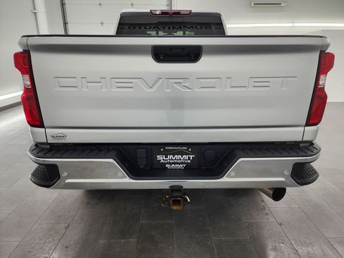Used 2020 Chevrolet Silverado 3500 LTZ w/ LTZ Plus Package image 28
