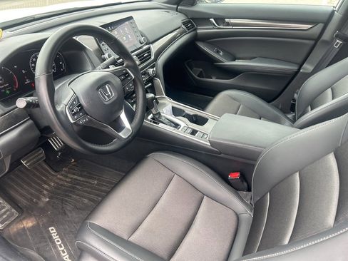 Used 2022 Honda Accord Sport image 4