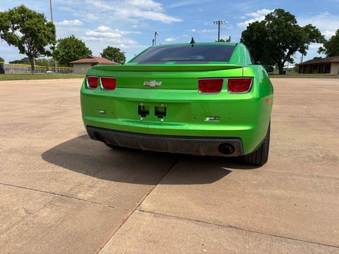 Used 2010 Chevrolet Camaro LT RWD image 27