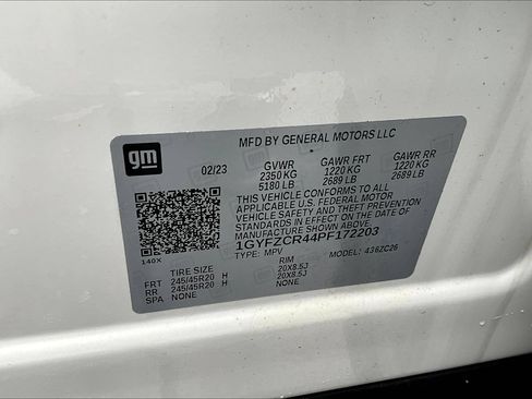 Used 2023 Cadillac XT4 Premium Luxury FWD image 19