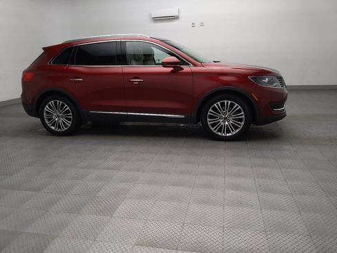 Used 2017 Lincoln MKX Reserve w/ Driver Assistance Package FWD image 11