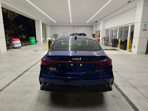 Used 2023 Kia Forte LXS FWD image 5