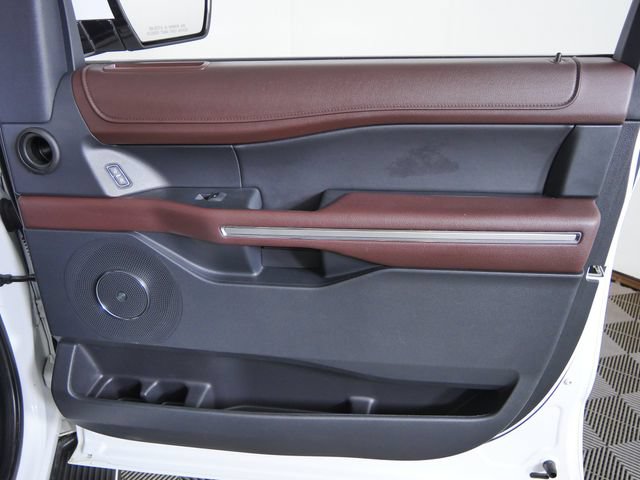 Certified 2022 Ford Expedition Limited AWD/4WD image 9
