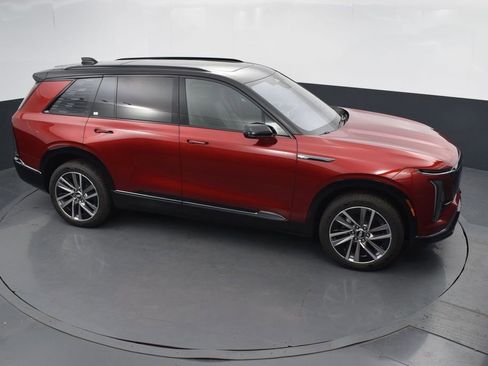 New 2026 Cadillac Vistiq Sport w/ LPO, Floor Liner Package image 51