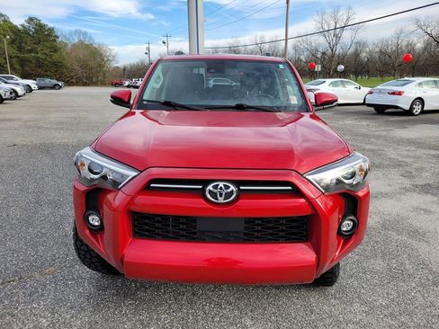Used 2024 Toyota 4Runner SR5 Premium image 8