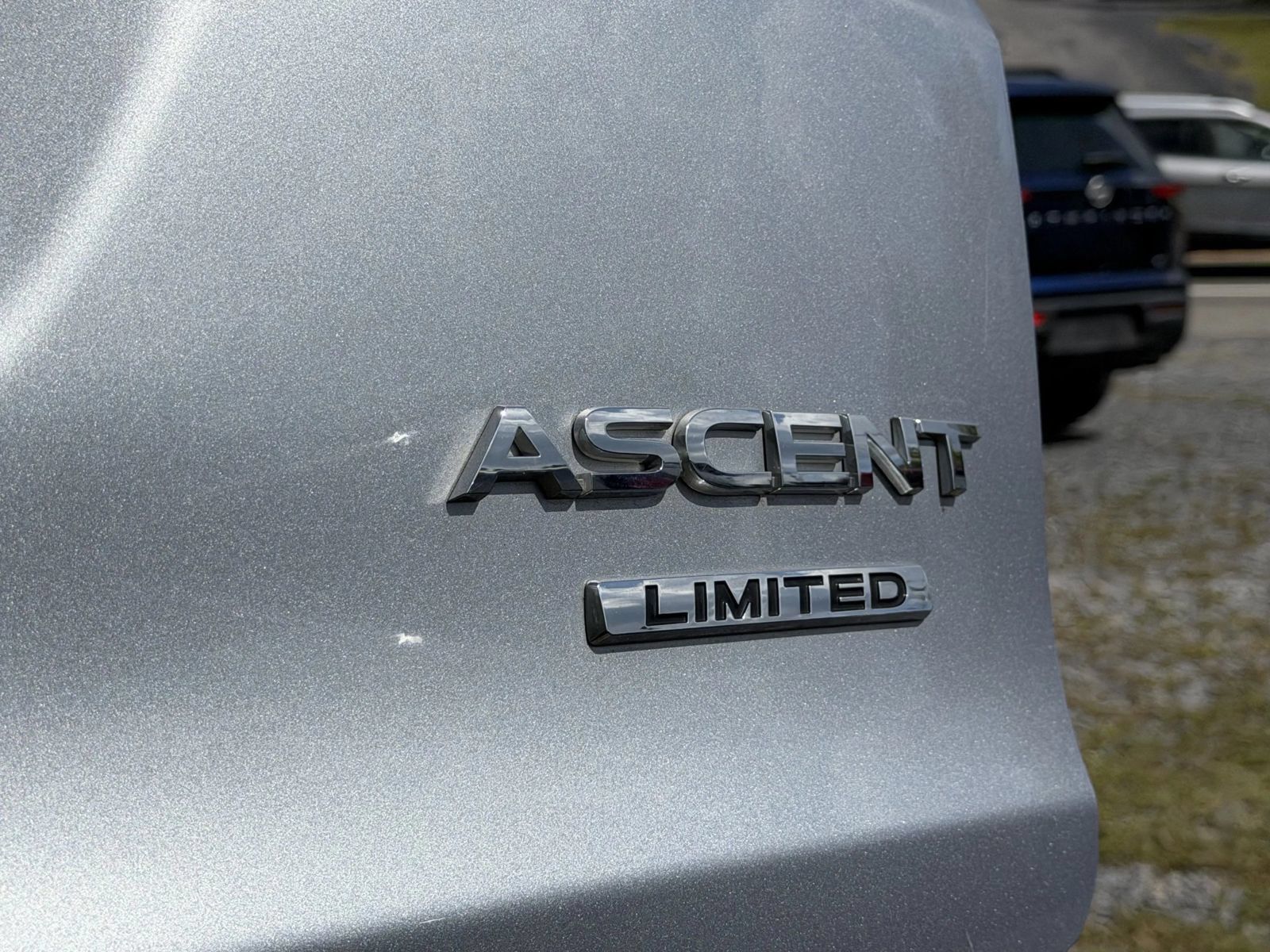 Used 2024 Subaru Ascent Limited AWD/4WD image 8
